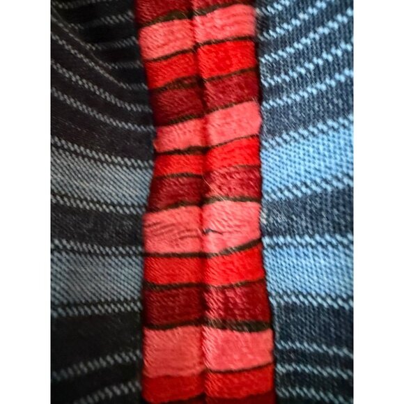 Handwoven Blue and Red Tote Bag - Picture 5 of 12